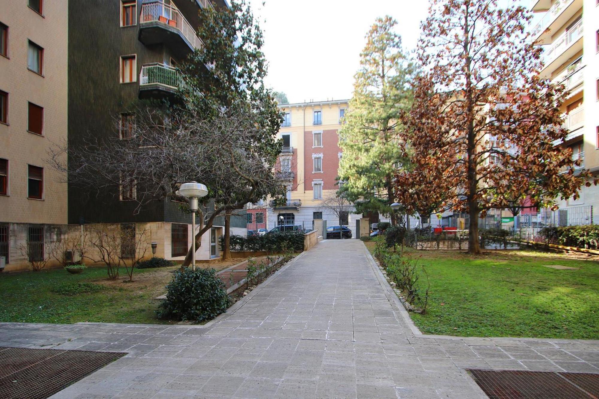 Nuovissimo Appartamento In Centro Milan Luaran gambar